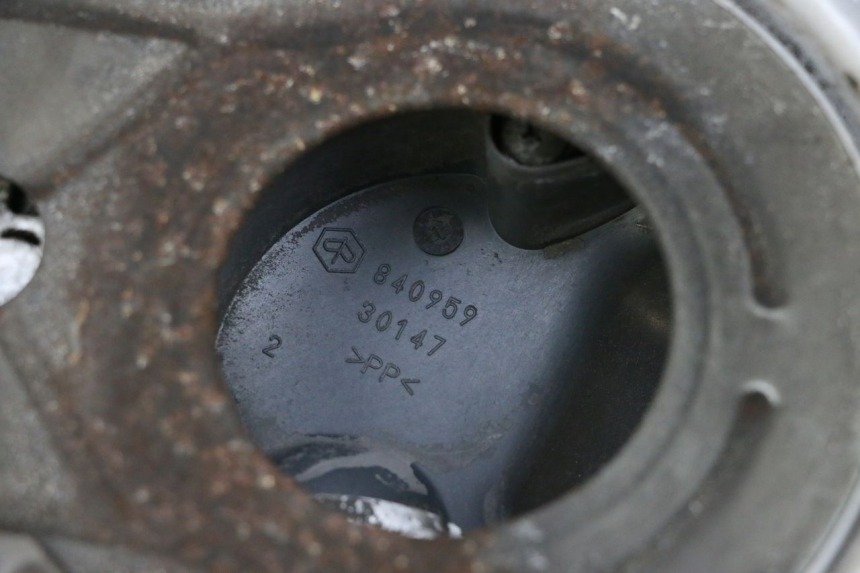 photo de VARIATOR COVER PIAGGIO X8 125 (2004 - 2007) - Alternative perspective