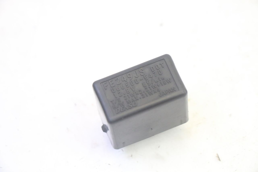 photo de TURN SIGNAL RELAY SUZUKI BURGMAN EXECUTIVE ABS 650 (2006 - 2012) - Zoom on usage condition