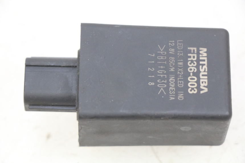 photo de FLASHER RELAY HONDA CB R 1000 (2018 - 2023)