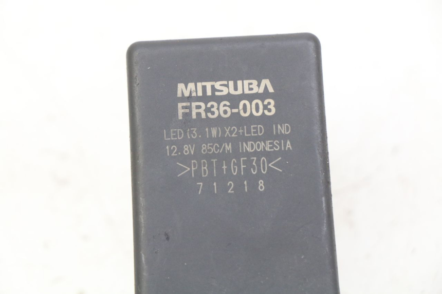 photo de FLASHER RELAY HONDA CB R 1000 (2018 - 2023)