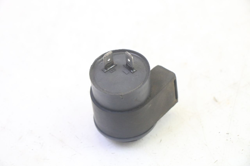 photo de FLASHER RELAY SYM FIDDLE 3 III 125 (2014 - 2020) - Zoom on usage condition