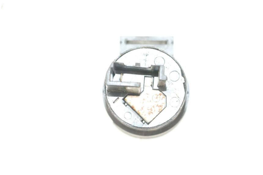 photo de TURN SIGNAL RELAY MBK FLAME X 125 (2007 - 2016) - Alternative perspective