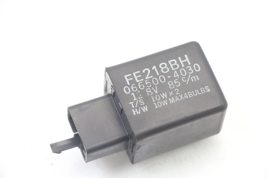 photo de TURN SIGNAL RELAY YAMAHA FZ6 FAZER S2 600 (2007 - 2011)