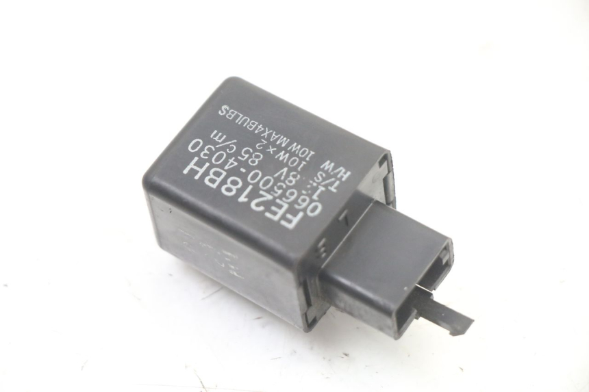 photo de TURN SIGNAL RELAY YAMAHA FZ6 FAZER S2 600 (2007 - 2011)