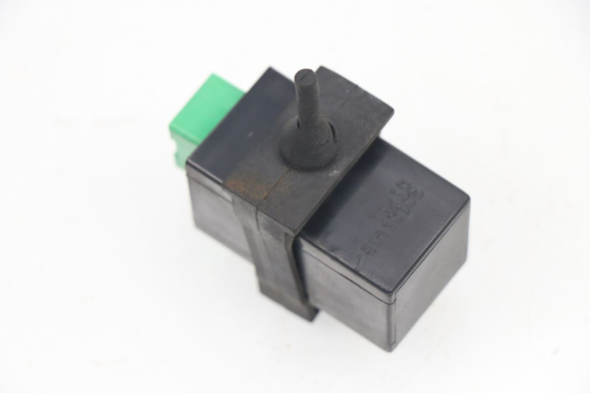 photo de TURN SIGNAL RELAY GILERA GP 800 (2007 - 2013) - Component detail