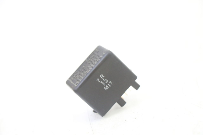 photo de TURN SIGNAL RELAY SUZUKI GSR 750 (2011 - 2017)