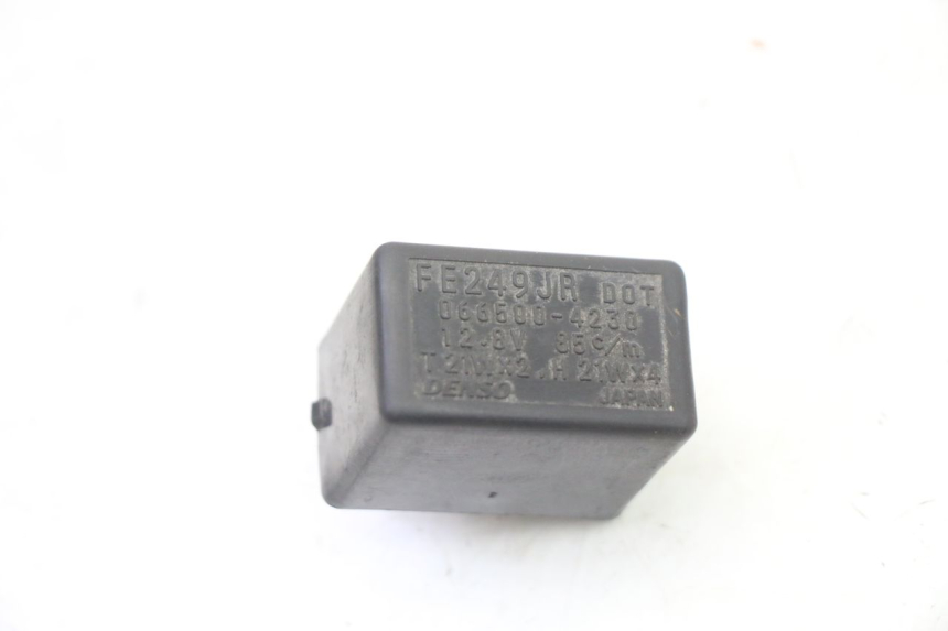 photo de TURN SIGNAL RELAY SUZUKI GSR 750 (2011 - 2017)