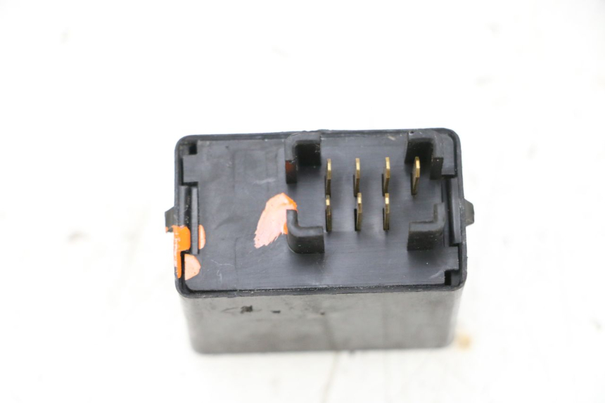 photo de TURN SIGNAL RELAY SUZUKI GSXR GSX-R 1000 (2003 - 2004) - Zoom on usage condition
