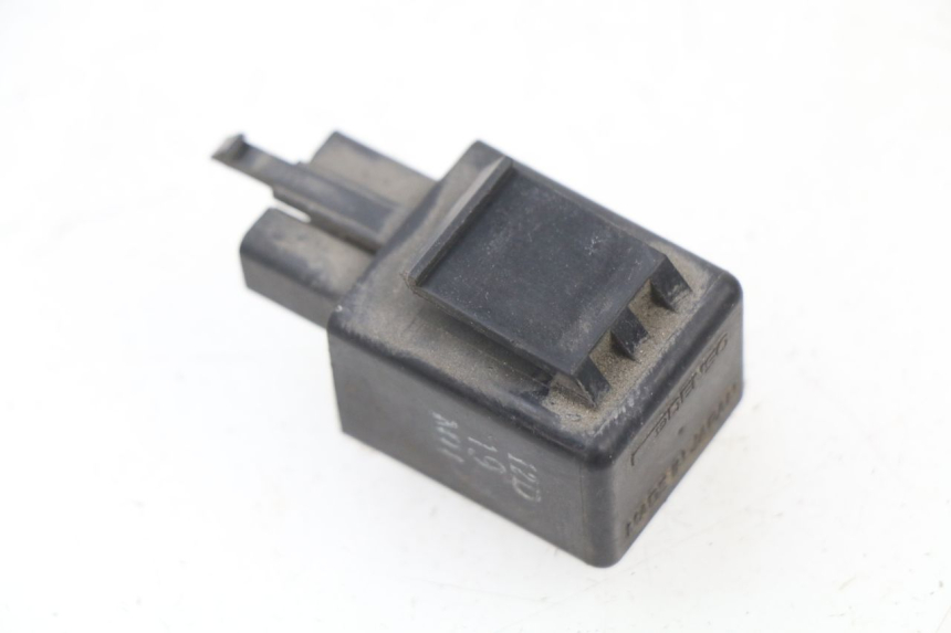 photo de FLASHER RELAY HONDA FES PANTHEON 125 (2003 - 2007)