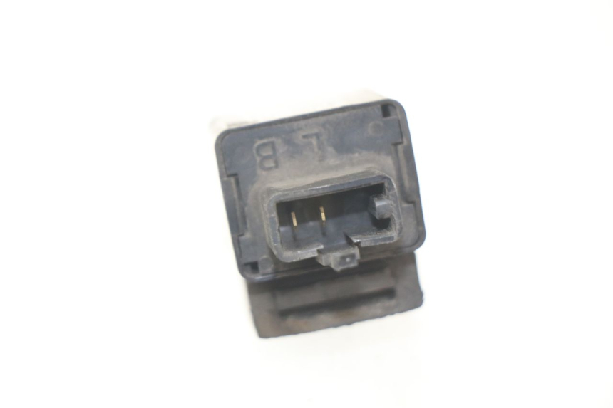 photo de FLASHER RELAY HONDA FES PANTHEON 125 (2003 - 2007)