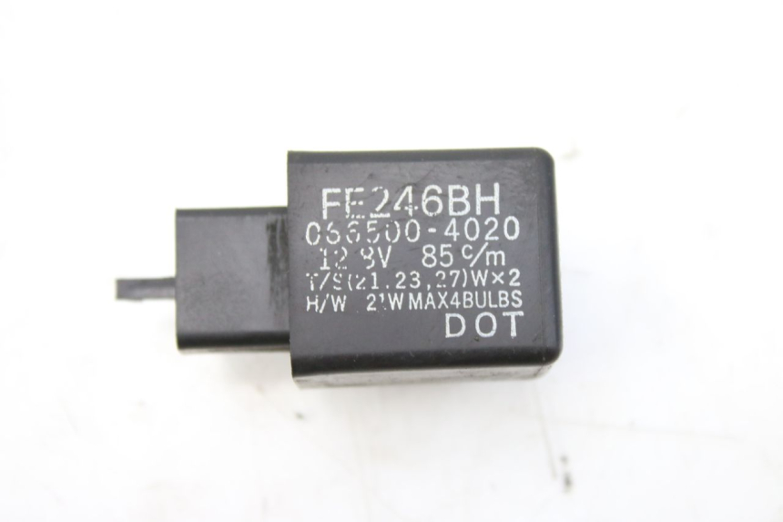 photo de FLASHER RELAY HONDA FES PANTHEON 125 (2003 - 2007)