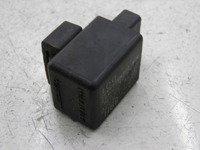 photo de FLASHER RELAY HONDA FES PANTHEON 125 (2003 - 2007)