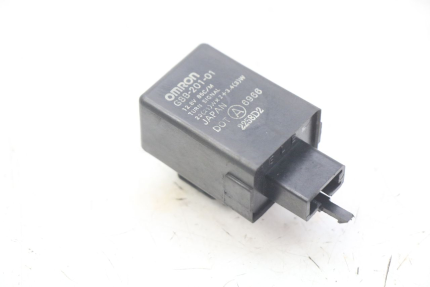 photo de FLASHER RELAY HONDA FES PANTHEON 2T 125 (1998 - 2002)