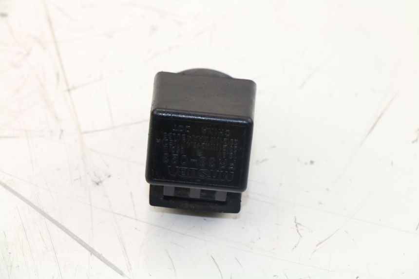 photo de TURN SIGNAL RELAY HONDA FES S-WING SWING 125 (2007 - 2015)