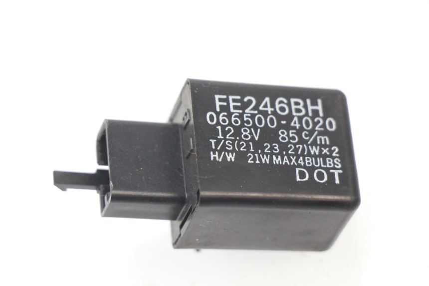 photo de TURN SIGNAL RELAY HONDA SES DYLAN 125 (2002 - 2006)