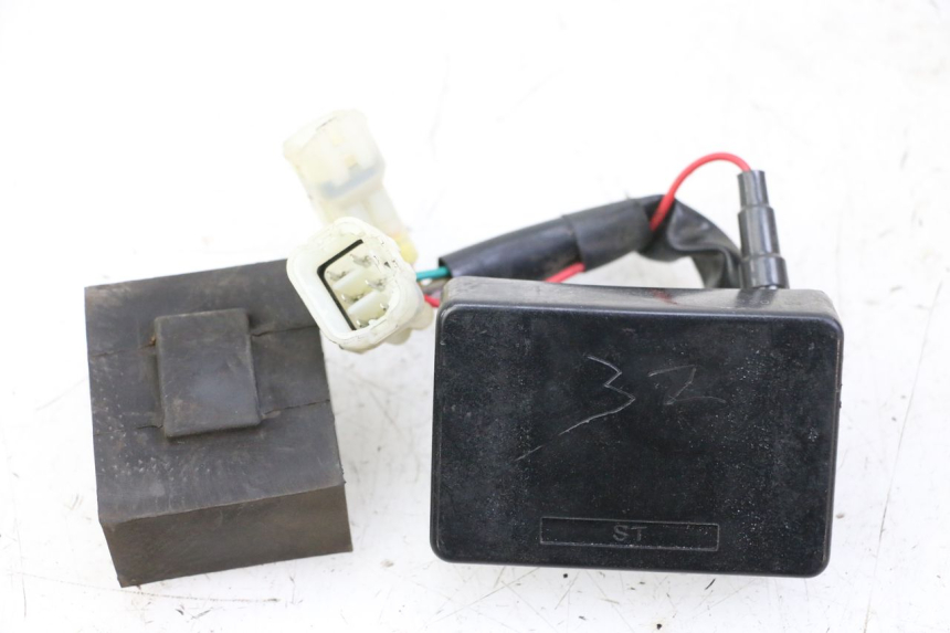 photo de TURN SIGNAL RELAY SYM JOYMAX 125 (2010 - 2017)