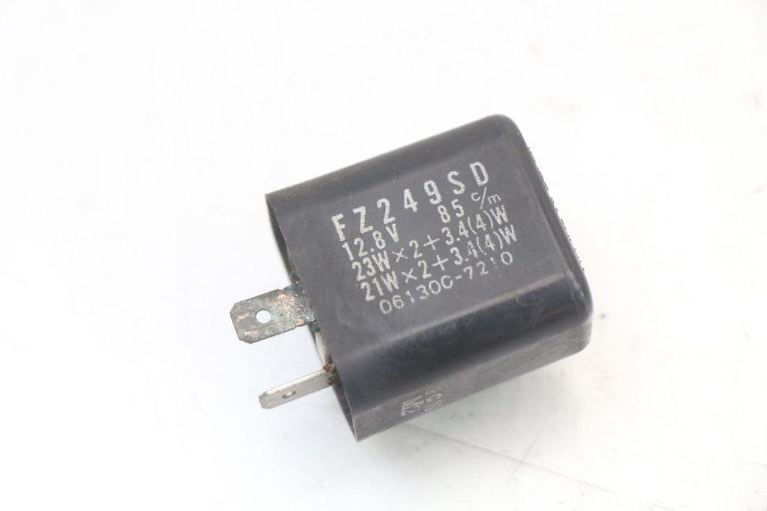 photo de TURN SIGNAL RELAY KAWASAKI GTR 1000 (1994 - 2004)