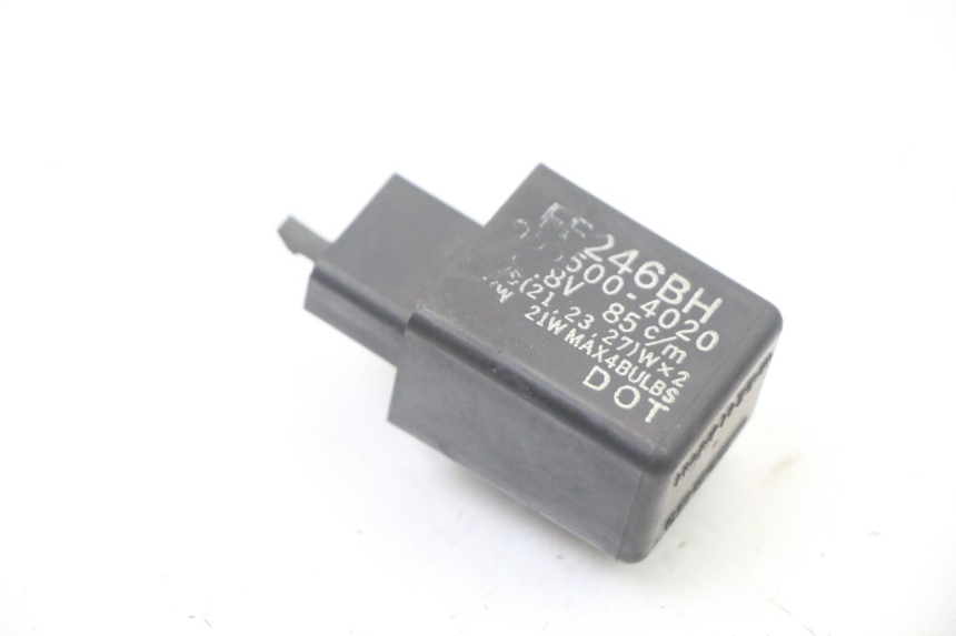 photo de TURN SIGNAL RELAY KAWASAKI ZR7 ZR-7 S 750 (1999 - 2004)