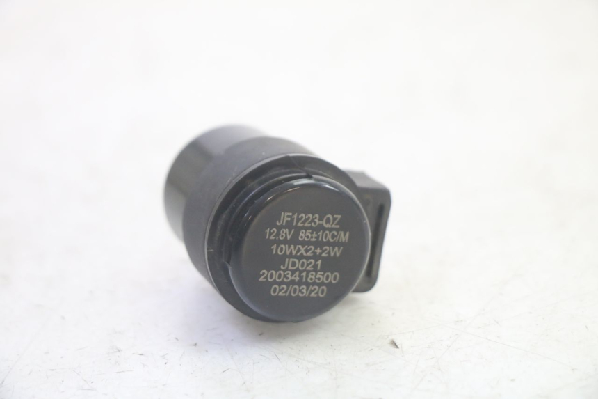 photo de FLASHER RELAY PEUGEOT KISBEE 4T 50 (2018 - 2022) - Zoom on usage condition