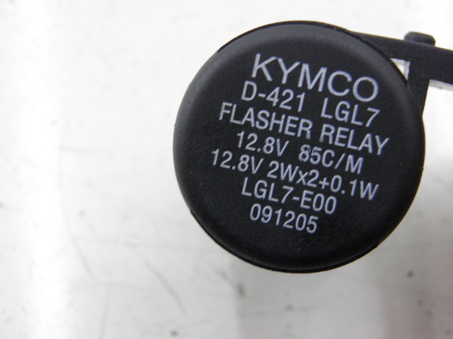 photo de TURN SIGNAL RELAY KYMCO QUANNON NAKED 125 (2010)