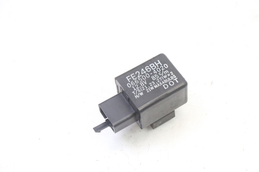photo de TURN SIGNAL RELAY HONDA NTV DEAUVILLE 650 (2001 - 2006)
