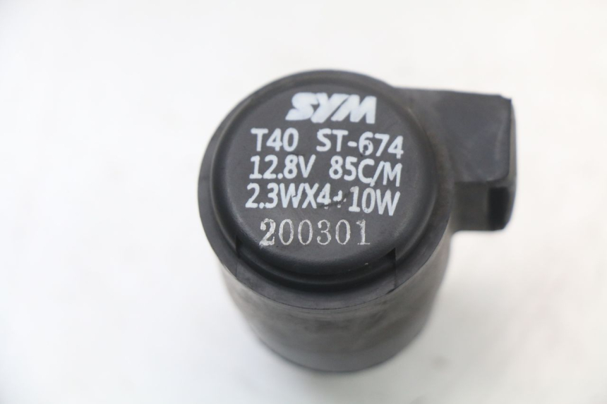 photo de FLASHER RELAY SYM ORBIT III 3 4T 50 (2018 - 2021) - Zoom on usage condition