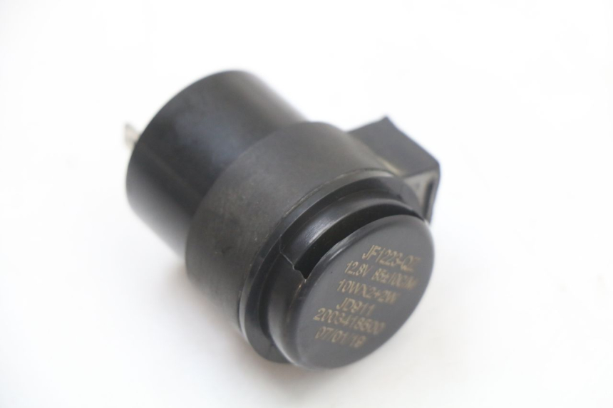 photo de TURN SIGNAL RELAY PEUGEOT STREETZONE 2T 50 (2014 - 2019)