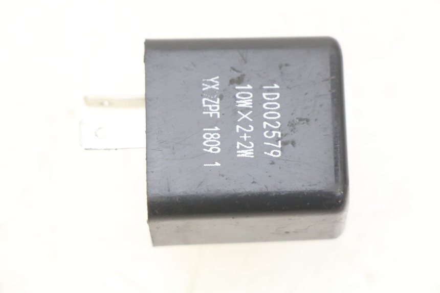 photo de FLASHER RELAY PIAGGIO ZIP 4T 50 (2018 - 2020)