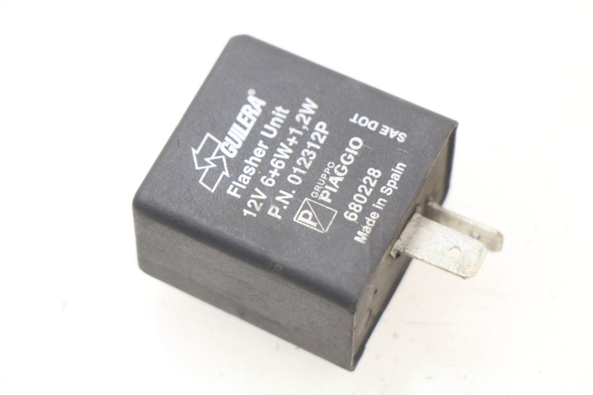 photo de TURN SIGNAL RELAY PIAGGIO PRIMAVERA 125 (2013 - 2021)