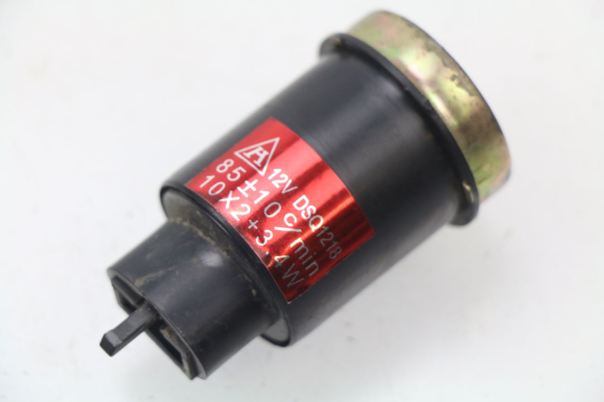 photo de TURN SIGNAL RELAY RAZZO CITY 50 (2009 - 2014)