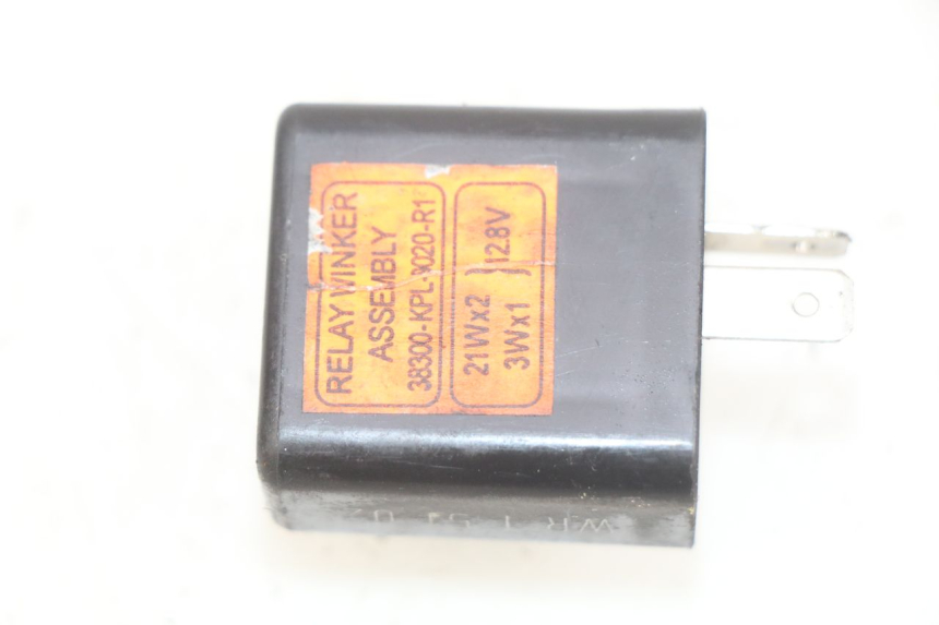 photo de FLASHER RELAY HONDA SCV LEAD 100 (2003 - 2007)