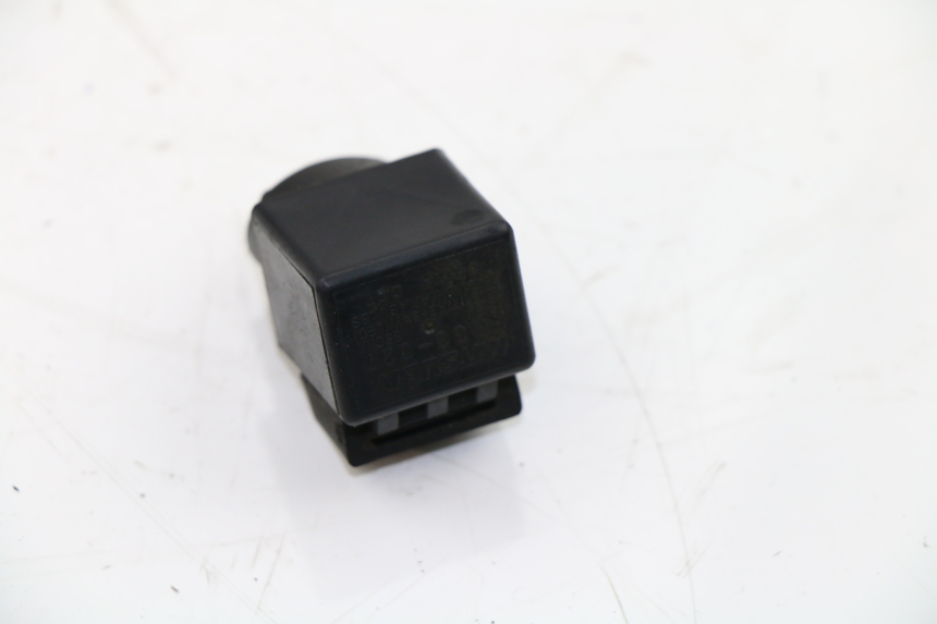 photo de TURN SIGNAL RELAY HONDA SH 300 (2011)