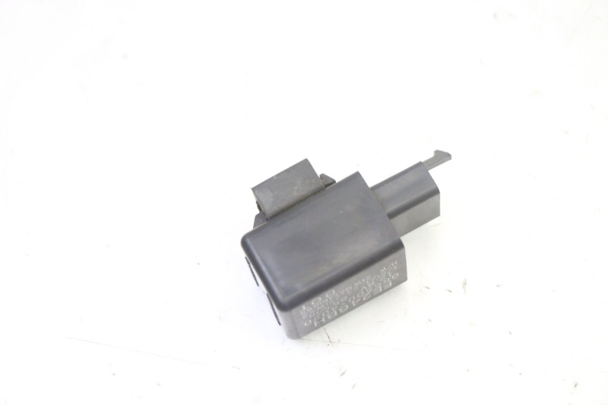 photo de TURN SIGNAL RELAY HONDA ST PAN EUROPEAN 1300 (2002 - 2013)