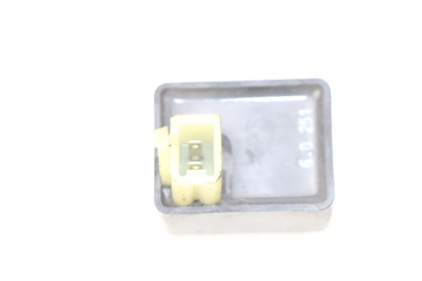 photo de FLASHER RELAY SUZUKI BURGMAN 125 (2007 - 2014)