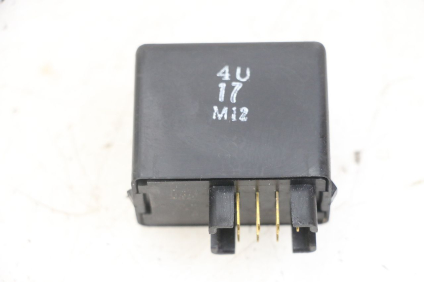 photo de TURN SIGNAL RELAY SUZUKI BURGMAN 125 (2018 - 2021)