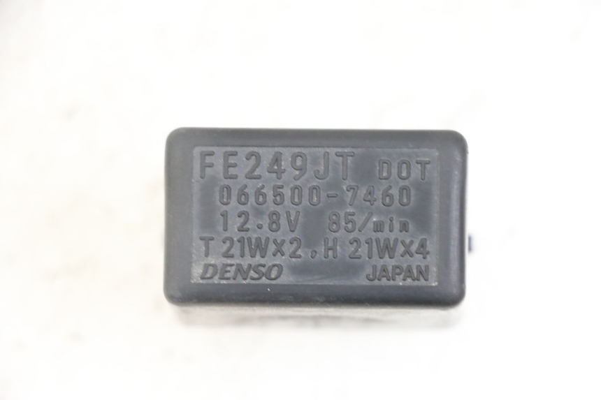 photo de TURN SIGNAL RELAY SUZUKI BURGMAN 125 (2018 - 2021)