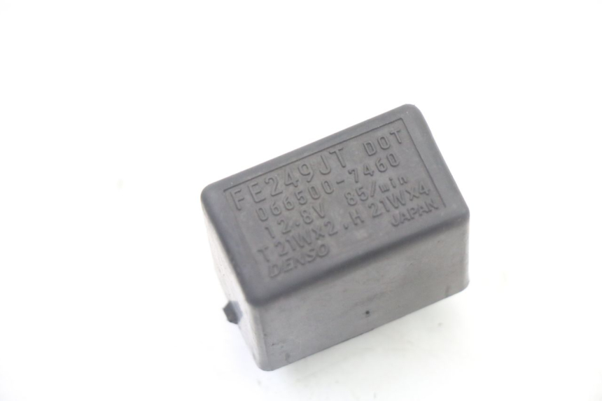 photo de TURN SIGNAL RELAY SUZUKI BURGMAN 125 (2015 - 2017)