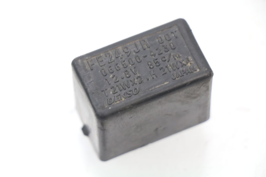 photo de TURN SIGNAL RELAY SUZUKI GSX-R GSXR 600 (2008 - 2010)