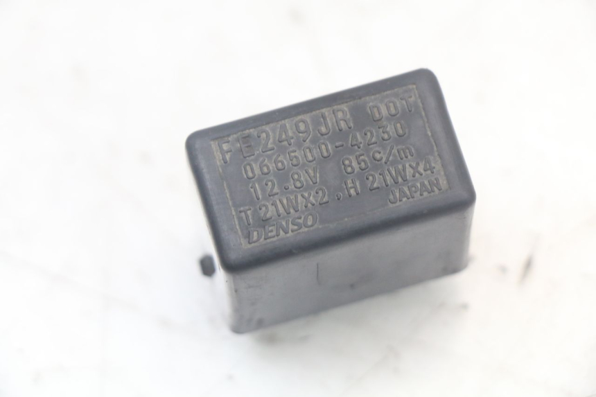 photo de FLASHER RELAY SUZUKI SV N 650 (1999 - 2002)