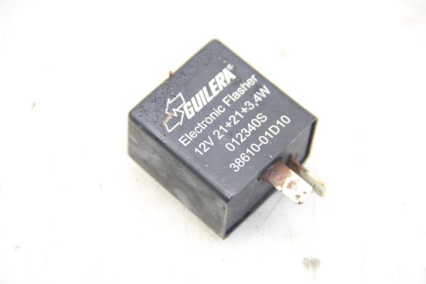 photo de FLASHER RELAY SUZUKI UH BURGMAN 125 (2002 - 2006)