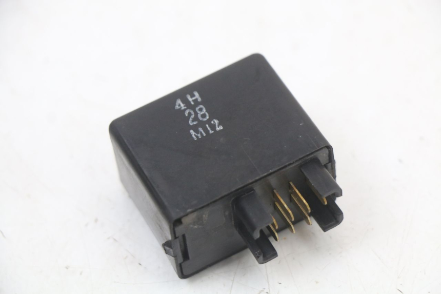 photo de TURN SIGNAL RELAY SUZUKI VL INTRUDER 125 (2004 - 2007)