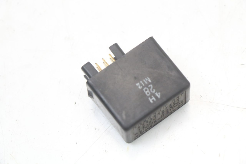 photo de TURN SIGNAL RELAY SUZUKI VL INTRUDER 125 (2004 - 2007)