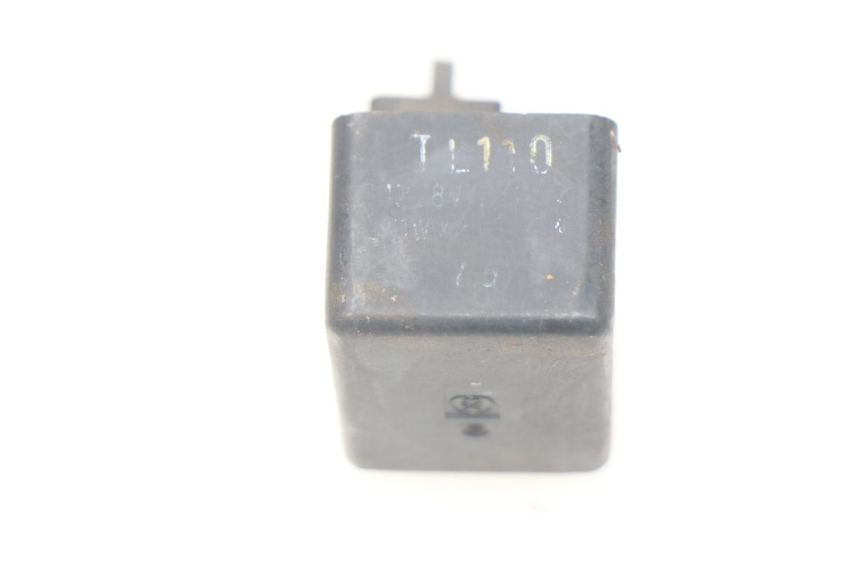 photo de FLASHER RELAY SUZUKI XF FREEWIND 650 (1997 - 2003)