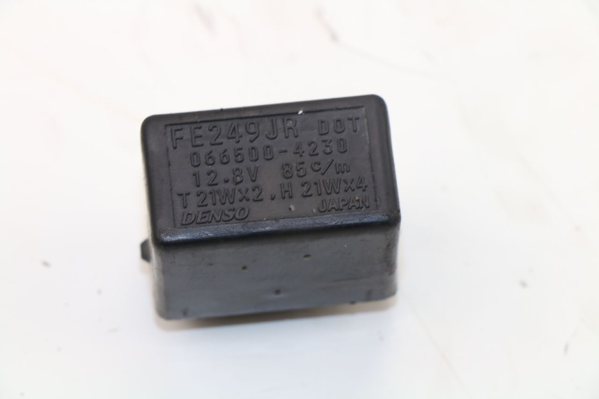 photo de TURN SIGNAL RELAY SUZUKI SV N 650 (2003 - 2009)