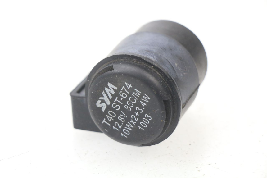 photo de TURN SIGNAL RELAY SYM JET 4 50 (2010 - 2014)