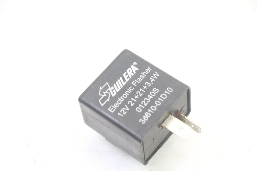 photo de FLASHER RELAY SUZUKI UH BURGMAN 125 (2002 - 2006)