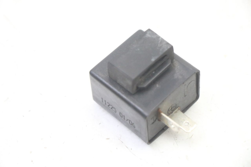 photo de FLASHER RELAY SUZUKI UH BURGMAN 125 (2002 - 2006)