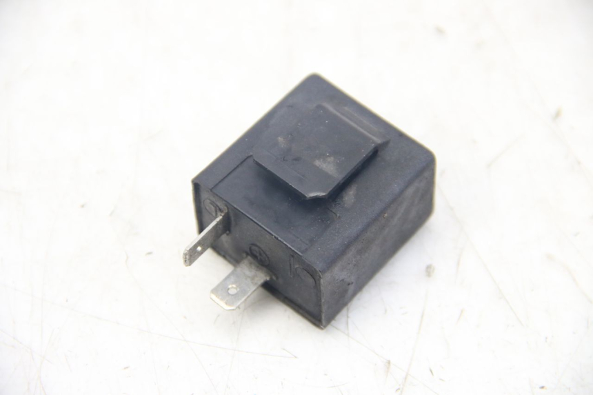 photo de FLASHER RELAY PIAGGIO VESPA SPRINT 2T 50 (2014 - 2018)