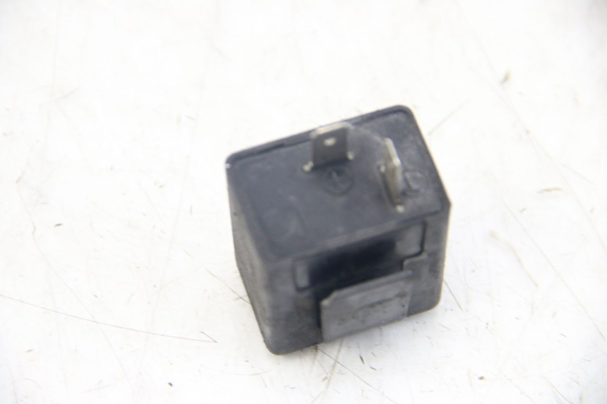 photo de FLASHER RELAY PIAGGIO VESPA SPRINT 2T 50 (2014 - 2018)