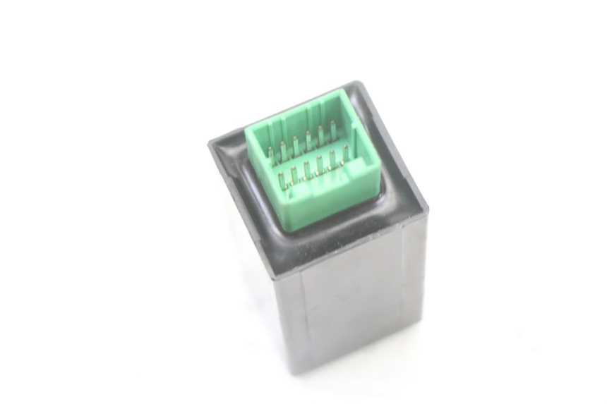 photo de FLASHER RELAY PIAGGIO XEVO - X EVO 125 (2007 - 2016) - Zoom on usage condition